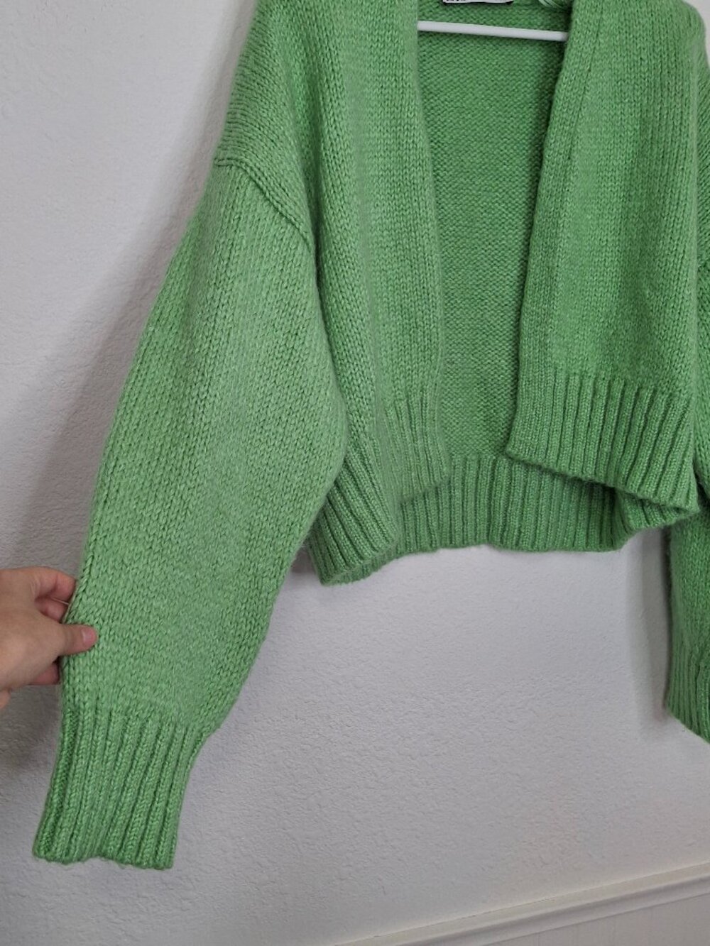Zara Cardigan Sweater Sz L Crop Open Front Boho Preppy Grandmacore Green - Picture 4 of 9